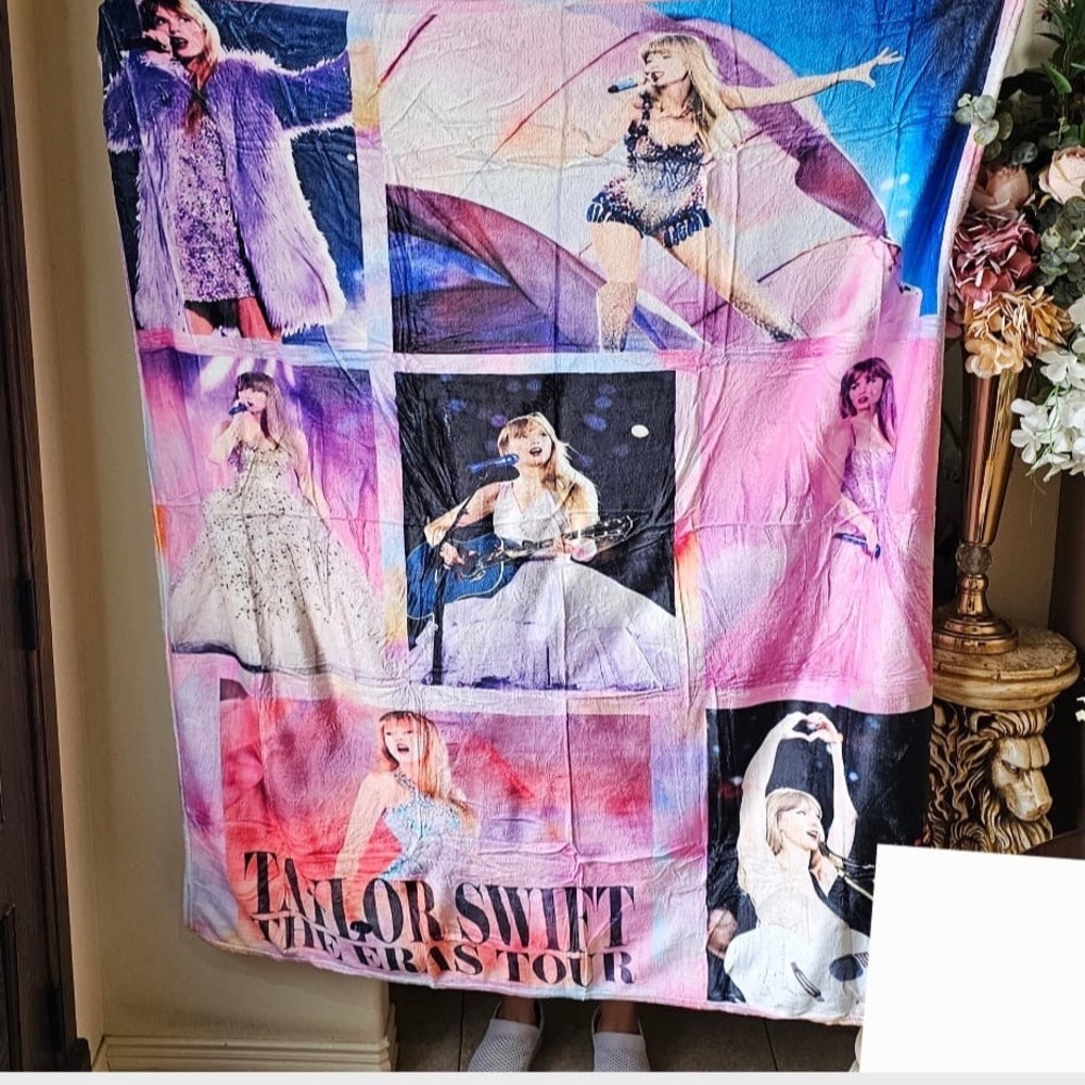 Taylor swift blanket